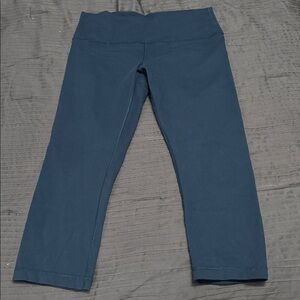 Lululemon Wonder Under Leggings 13” Size 12